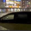 【炎上】千葉豪雨・蘇我駅冠水で女性2人が路上でダンス「海できてます！車沈んでます！」「みんなたのしもーーう！！」動画に批判…