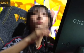 とある女性プロゲーマーさん、めちゃくちゃ可愛いと話題に