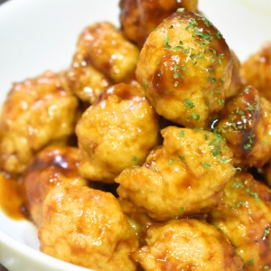 ハンバーグっぽい♪揚げ鶏団子