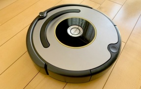 【衝撃】ロボット掃除機を買ってから部屋の綺麗さが1段階あがったんだが
