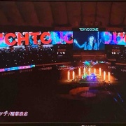 ���չ���B'z�Υ��å������ܺǽ��������夲��