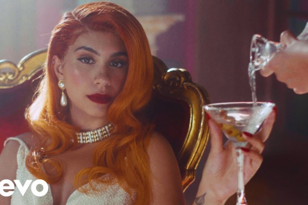 ベスト100 哀愁感じる名曲 おすすめ女性アーティスト 女性シンガー 女性ヴォーカル 女性ヴォーカル 哀愁