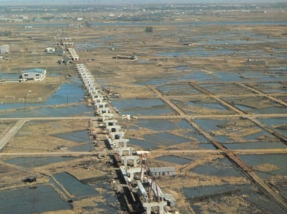 外国人「昭和の建設中の東京メトロの写真があったから現在と比較してみた」