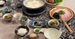 今年はまだ2回目…「温泉湯豆腐」の夜ごはん