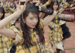 乃木坂46さん、他アイドルより衣装が安っぽすぎる