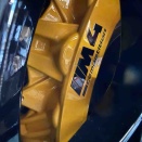 BMW M4ブレーキキャリパー塗装＆パッド交換