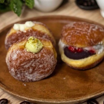 【梅田】梅田初出店のドーナツ　～P.G. donut ルクアイーレ店