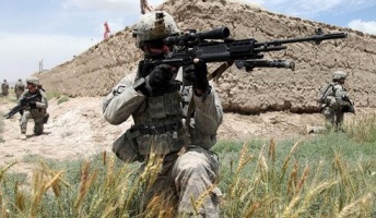 米陸軍、1年半以内の「透明スーツ」開発を目指す←見えなかったら味方の流れ弾に当たるだろ