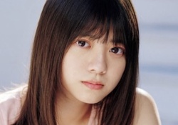 冨里奈央さん、見せ場のリレーで「背中」だけで終わる