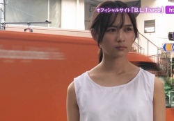 けしからんもっとやれｗ 鈴木絢音、デコルテがたまらんッ・・・！