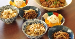 深まる秋に作りたい＆おいしく食べたいレシピ【秋の炊き込みごはん・鶏大根の醤油煮・具沢山きんぴら・柿の白和え】