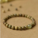 緑檀×天然緑玉石。約6mmの“生命樹ブレス”で日常を上質に