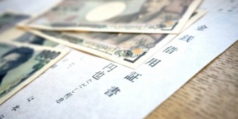 10年以上通う個人店の経営者に300万近くお金を貸してる。なんだかんだ理由をつけて返してもらえないんだけど、詐欺られてる？