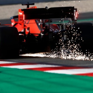 F1ヘルメット： ザイロン製バイザーでさらに安全に : F1通信