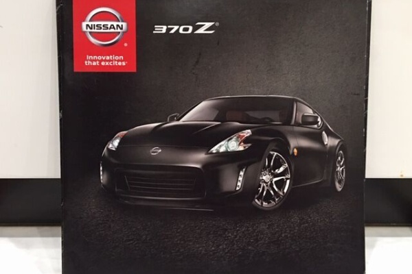 FAIRLADY Z fan - Zのカタログ（海外）