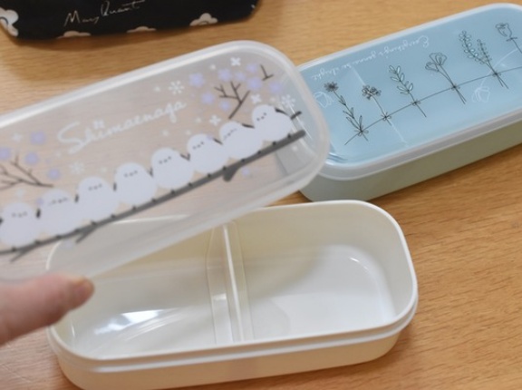 【セリア】10年使っているお気に入りのお弁当箱（税込み110円）をリピート購入！社会人娘の冷凍弁当♬（記事下にPR含）