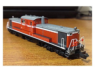 ＤＤ５１牽引の検重車と保健車も入った混合列車