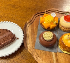 「HALO,patissierKAORUYOSHIDA」の『世界大会入りセレクション』など（高槻市郡家新町）【たかつーグルメ】