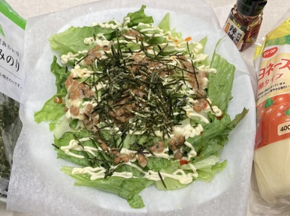 【コープのレタス】１玉１２５円のレタスで我が家の定番納豆レタスサラダ。［26.05.09.Sat.］
