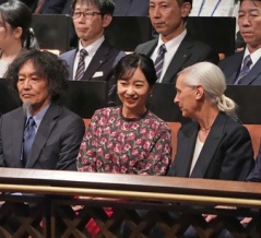 佳子さま　日本とベルギー国交樹立160周年　「ローザス、アトラファイブ『和声と創意の試み』」をご鑑賞