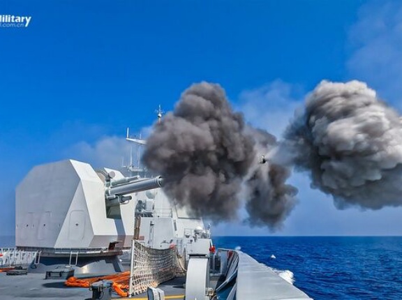 中国海軍第48護衛任務部隊がアデン湾で多種目演習を実施！