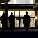 京都の小学生不明で学校が保護者説明会　「当日対応に不手際」と陳謝