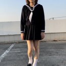 セーラー服から脱いでいきます