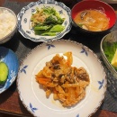 大喜びなのは＆ポークチャップ