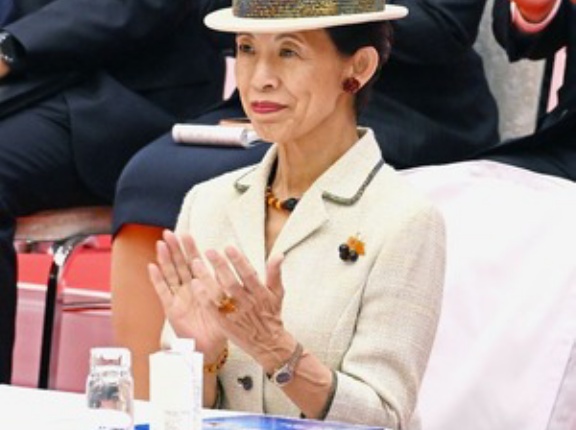 久子さま承子さま国民スポーツ大会青森でご観戦