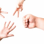 【？報】AKBとジャニーズの全裸野球拳がXで流出wwwww