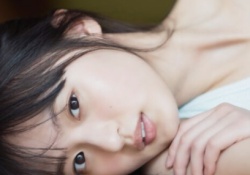 【朗報】遠藤さくら、パツパツニットで膨らみが...!!!