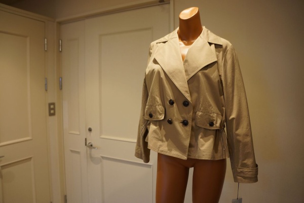 ★DUAL VIEW・デュアルヴュー★クロスデザイン 半袖ワンピース 42★ダークネイビー系★[サマーSALE]★19ga09 DUAL VIEW（デュアルヴュー）ラッフルスリーブコート : mode shop