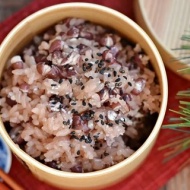 【簡単赤飯レシピ】炊飯器でらくらく♪お祝いのお膳にお赤飯の作り方