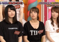 加藤玲奈の胸元が危うい…
