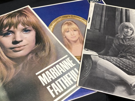 〈再掲〉【中古】超美品!!みんな大好きマリアンヌ・フェイスフルのUKアルバム初期3作がまとめて入荷！