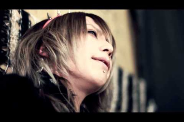 ヴィジュアル系の深読み話 彩雨