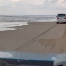 千里浜なぎさドライブウェイを走ってきた。砂浜を車で走る爽快感がすごかった【犬連れ旅】