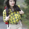 【画像】山ガールさん、山で服を脱がされパ○ツ姿にされてしまうｗｗｗｗ