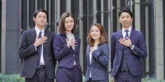 会社の同期とかの写真をUPすると、知人の女性たちに「どこの会社？」と聞かれる。なんでそんなに人のことが気になるかね…？