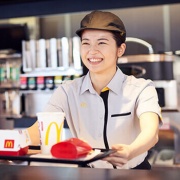 【疑問】俺「マックの店員って頭フル回転させてるのかな？」