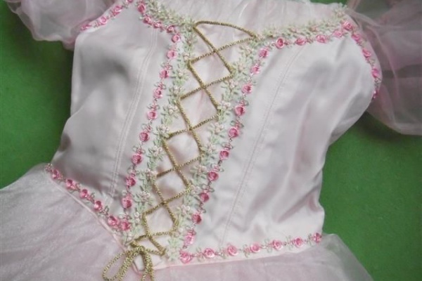 手作りの記録 バレエ衣装と毛糸と布と ピンク