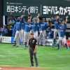 【日本ハム】郡司の同点打でベンチ前に１０人以上！？勢いにじんだワンシーン　レイエスも激カワ大喜び