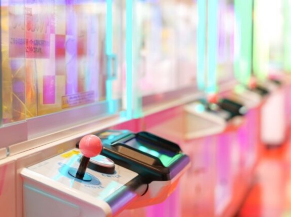 警察庁「クレーンゲームの景品は1000円以下にしてね」