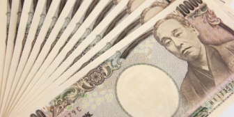 給料の口座を新婚当初に全部妻へ渡した自分を張り飛ばしたい気分だ＠8年目