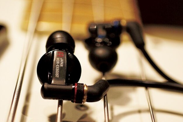 音出ました 純正ケース モニターイヤホン MDR-EX1000 SONY ソニー Amazon.co.jp: ソニー イヤホン カナル型 ケーブル着脱式 MDR