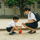 その子が「ひとり」でいる理由を、あなたは知っていますか？