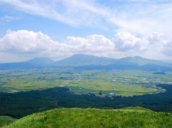 海外「阿蘇山が特に凄かった！」九州旅行の思い出に対する海外の反応