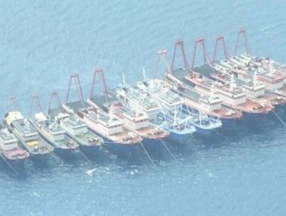 南沙諸島に中国船100隻超、退役軍人や漁民ら「海上民兵」の船舶か…フィリピン沿岸警備隊に火炎弾！