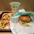 ゼッテリア「アボカドビーフバーガー」