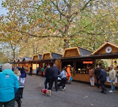 震える指とニンニク臭。